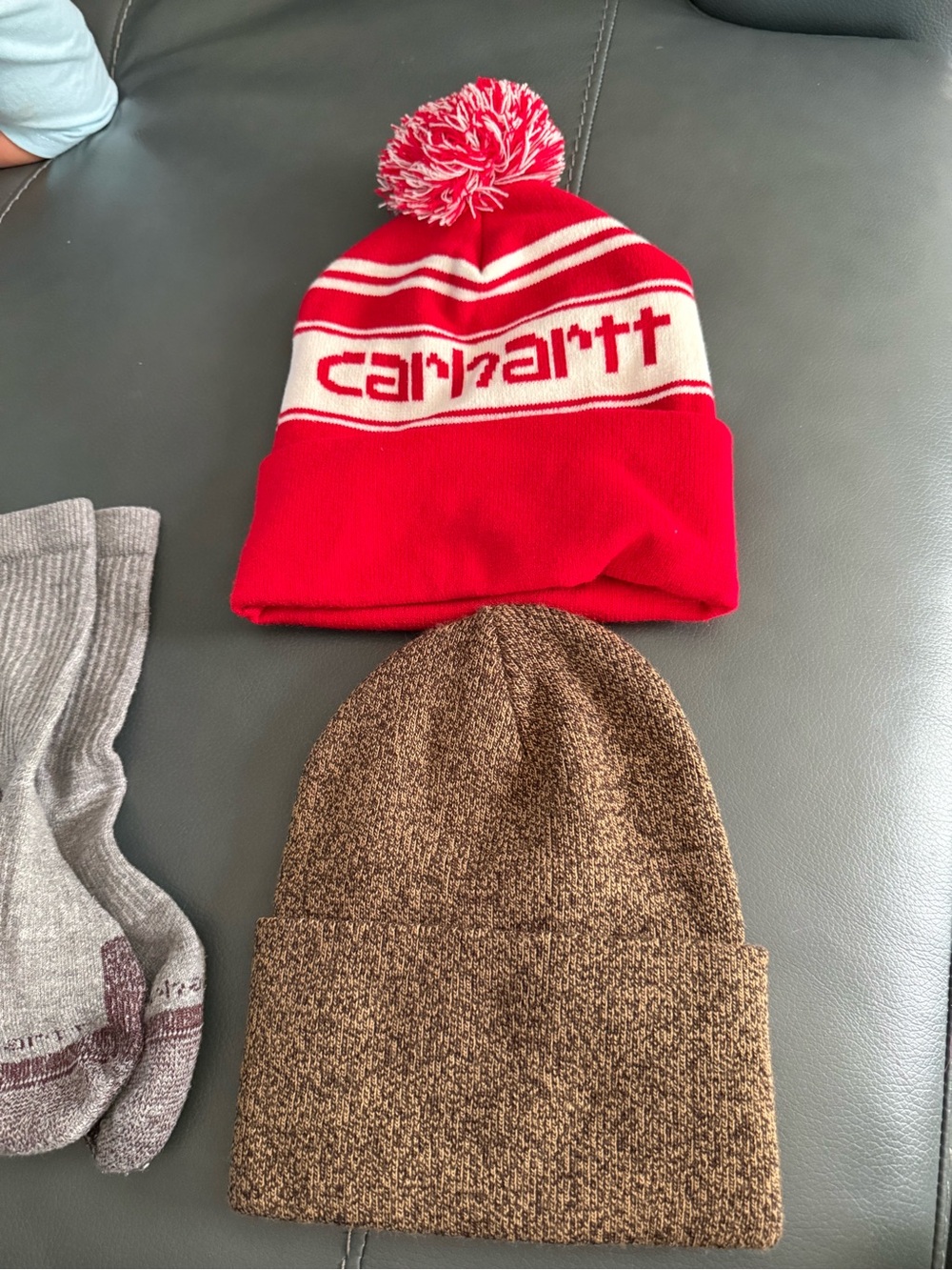 Carhartt hat and sock bundle - Picture 5 of 5